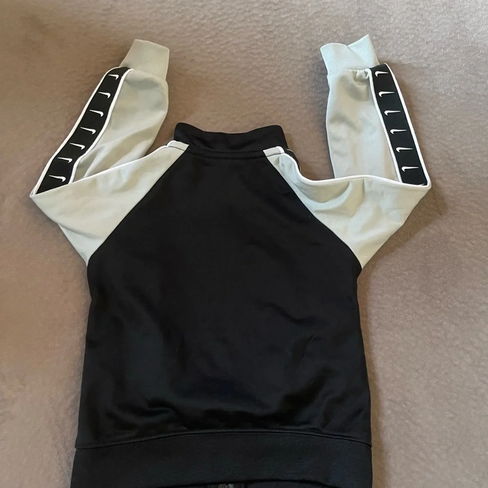 Nike Black & Light Gray Kids Athletic Track Jacket and Pants - Picture 5 of 11